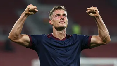 W trakcie rekordowego okna transferów w Ekstraklasie, Lech Poznań zdecydował się na transfer znanego strzelca z Rakowa...