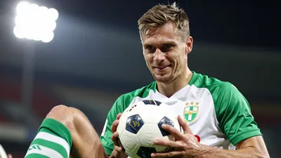 Lech Poznań może stracić kluczowego zawodnika, Patrika Walemarka, który jest zainteresowany transferem do Celticu Glasgow...
