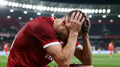 Lech Poznań zremisował 0:0 z Cracovią w meczu Ekstraklasy, dominując pod względem posiadania piłki i liczby strzałów, ale...