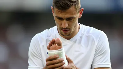 Lech Poznan: Lech Poznań straci kluczowego pomocnika Antoniego Kozubala na 4-6 tygodni z powodu kontuzji stopy